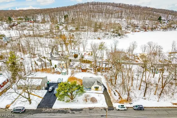 10 Lake Shore Rd, Hardyston Twp., NJ 07460