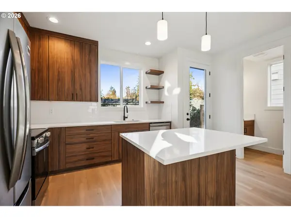 9560 SW 91ST AVE #3, Portland, OR 97223