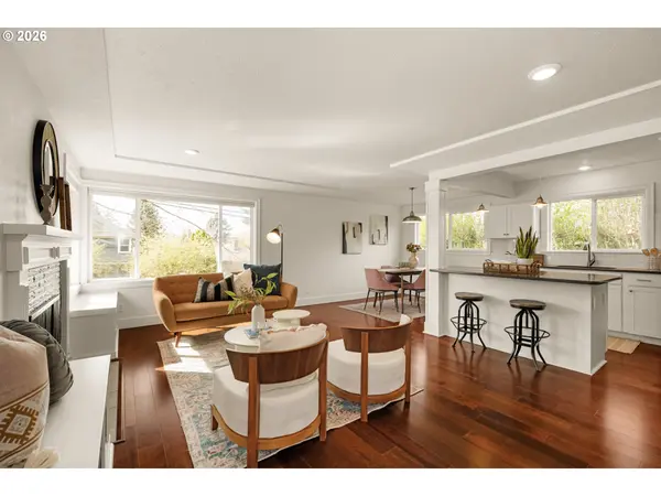 4211 SE CORA ST, Portland, OR 97206