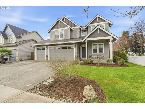 1301 Sunflower ST, Woodburn, OR 97071