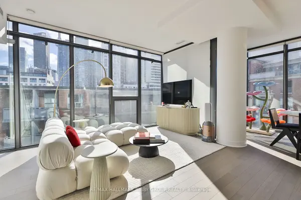 15 Beverley ST #710, Toronto C01, ON M5T 1X8