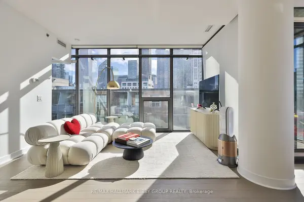 15 Beverley ST #710, Toronto C01, ON M5T 1X8