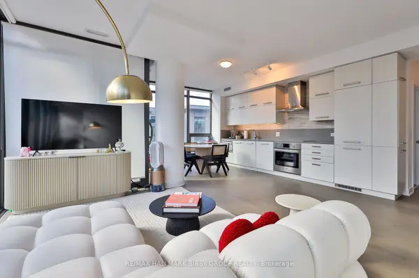 15 Beverley ST #710, Toronto C01, ON M5T 1X8