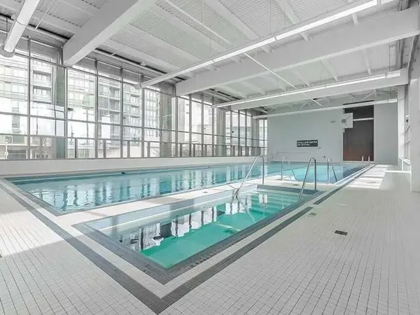 3 Navy Wharf CT #1807, Toronto C01, ON M5V 3V1