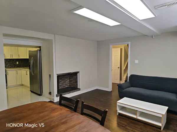 17 Linwood AVE #Main, Toronto E05, ON M1S 1H2