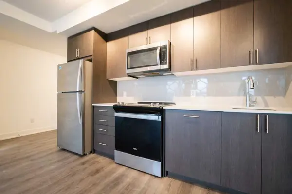 2545 Simcoe ST N #205, Oshawa, ON L1L 0W3