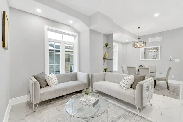 30 Mclaughlin RD N, Brampton, ON L6X 1Y7