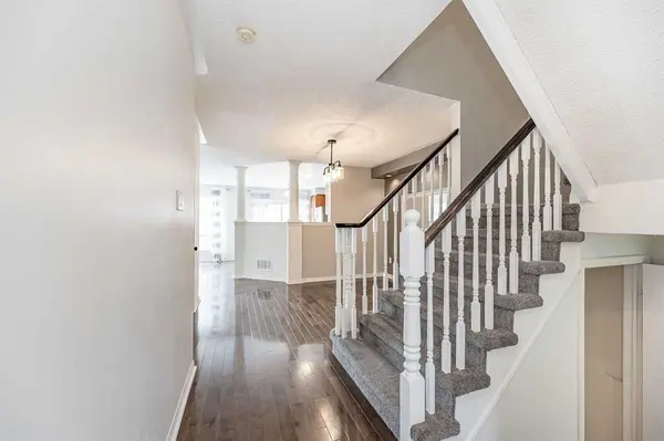 803 Mckay CRES, Milton, ON L9T 6L1