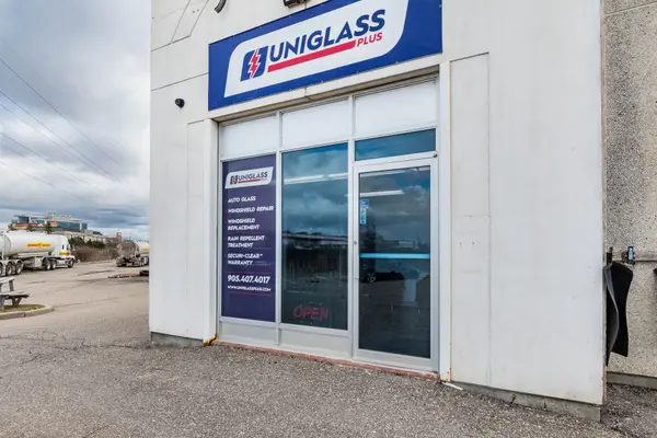 7091 Hurontario ST #2, Mississauga, ON L5S 1Z8