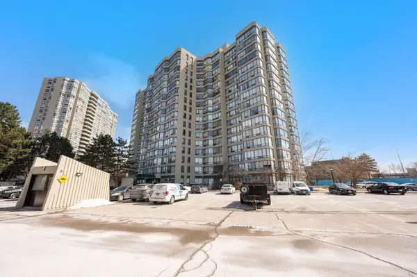 26 Hanover RD #1012, Brampton, ON L6S 4T2