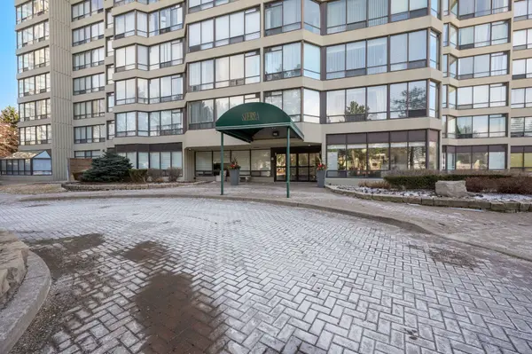 26 Hanover RD #1012, Brampton, ON L6S 4T2