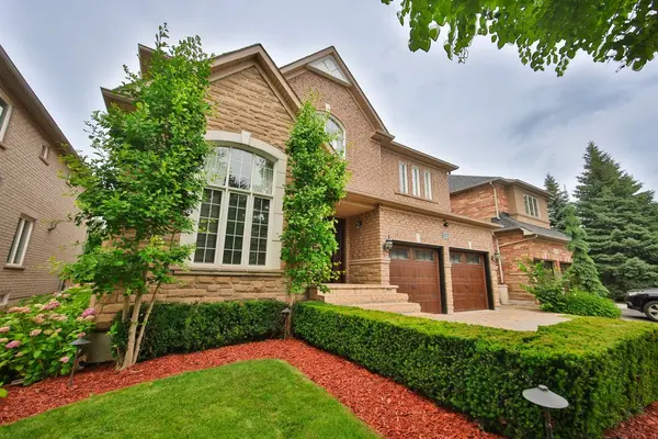 2187 Mariposa RD, Oakville, ON L6M 4R9
