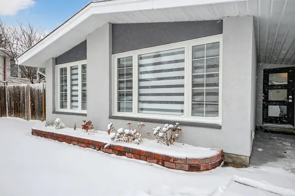 757 Garner AVE, Billings Bridge - Riverside Park And Area, ON K1V 6M5