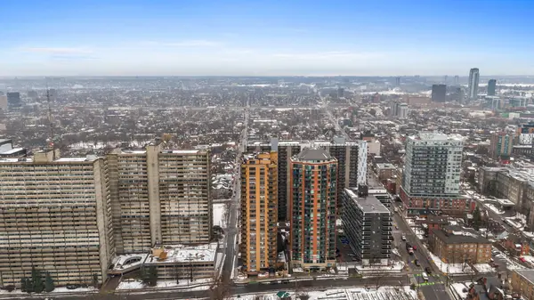 556 Laurier AVE W #1207, Ottawa Centre, ON K1R 7X2