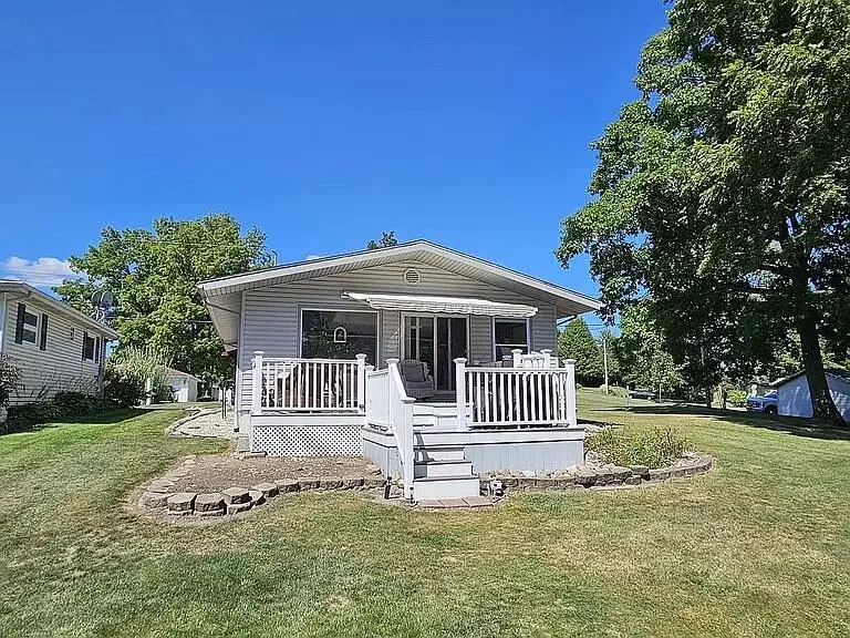 147 Dons DR, Algansee Twp, MI 49082