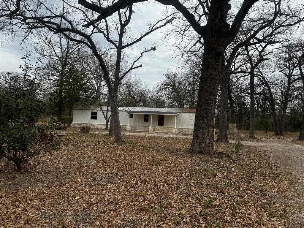 1101 County Road 2405, Kemp, TX 75143