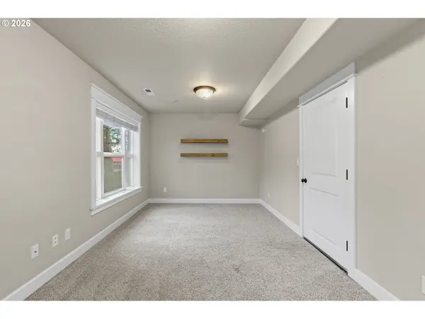 9402 SE CAUSEY AVE, Happy Valley, OR 97086