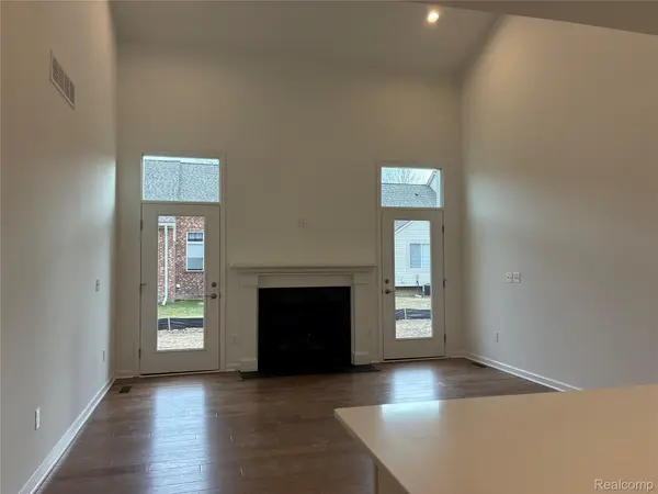 20776 Burn DR, Macomb Township, MI 48044