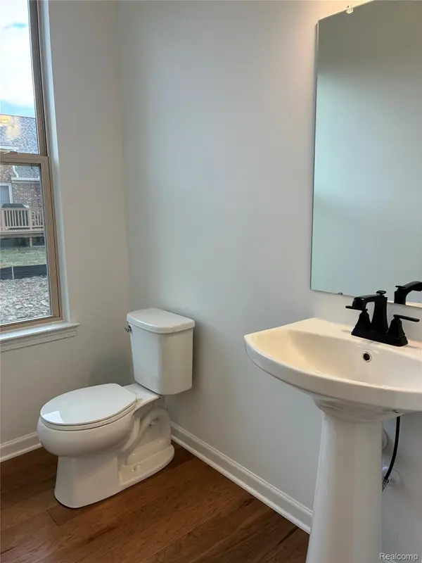 20776 Burn DR, Macomb Township, MI 48044