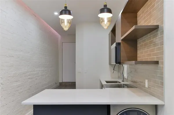 722 Maryland ST, Winnipeg, MB R3E 1W2