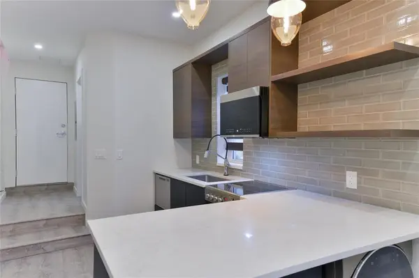 722 Maryland ST, Winnipeg, MB R3E 1W2