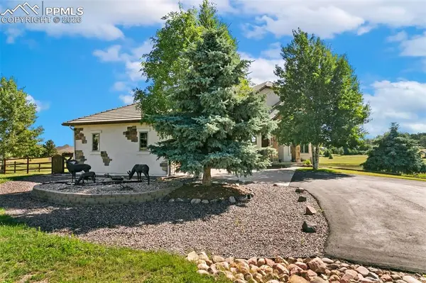 870 Trumpeters CT, Monument, CO 80132