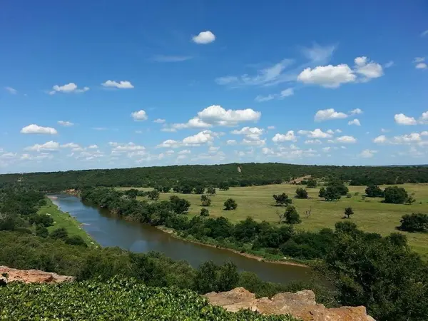 1050 Brazos Heights Road, Mineral Wells, TX 76067