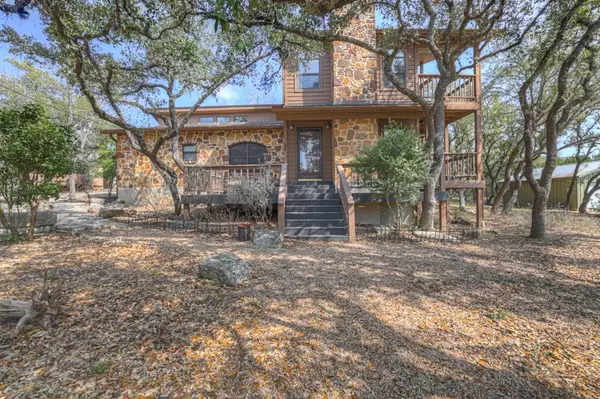 1560 Roadrunner Lane, Canyon Lake, TX 78133