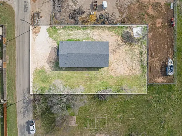 105 N Dairy Street, Breckenridge, TX 76424