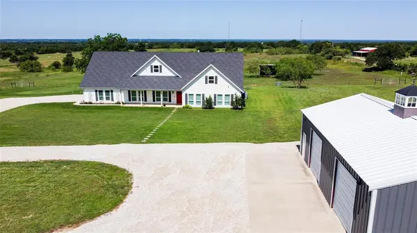 121 County Road 2571, Alvord, TX 76225