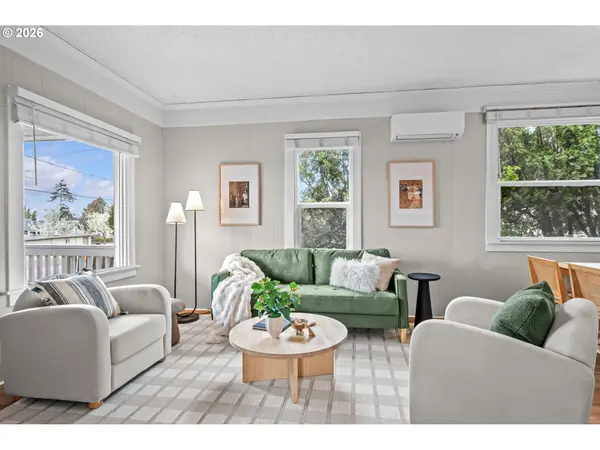 326 PEARL ST, Oregon City, OR 97045