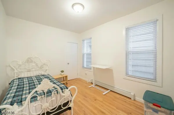 162 Glenwood Ave, Jersey City, NJ 07306