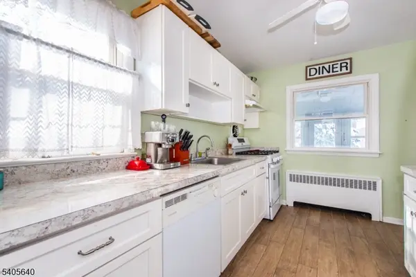 106 Riverview Ter, Riverdale Boro, NJ 07457