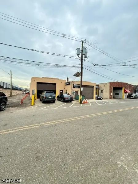 684 W Prospect Ave, Fairview Boro, NJ 07022