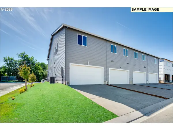 856 SIFUENTEZ CT, Woodburn, OR 97071