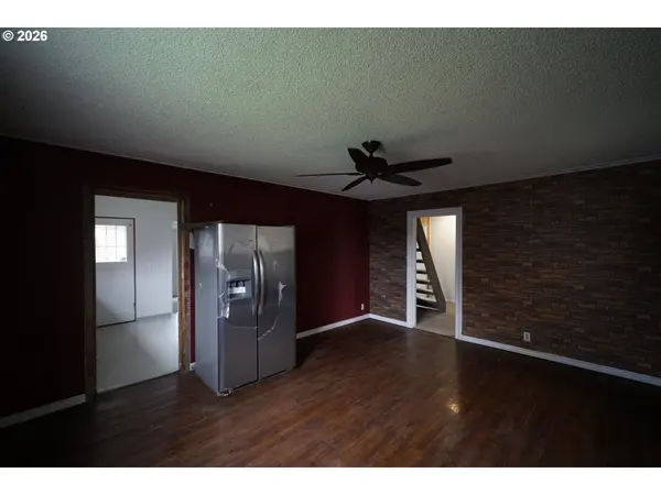 446 20TH AVE, Longview, WA 98632