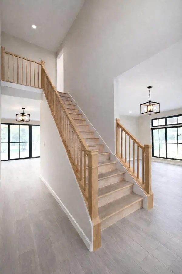 23379 Primrose LN, Brownstown Twp, MI 48183