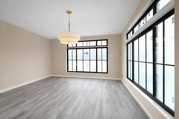 23379 Primrose LN, Brownstown Twp, MI 48183