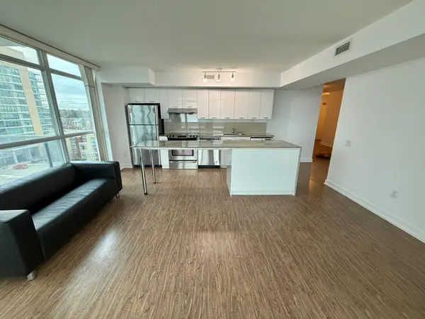 29 Singer CT #802, Toronto C15, ON M2K 0B3