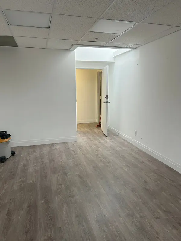 136 Winges RD #Unit 8 Office #6, Vaughan, ON L4L 6C3