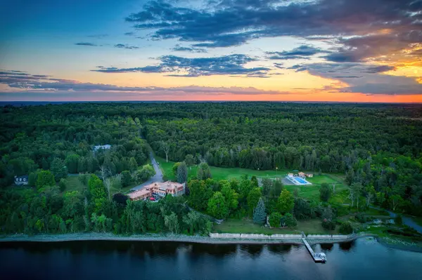 2206 Sixth Line RD, Kanata, ON K0A 1T0