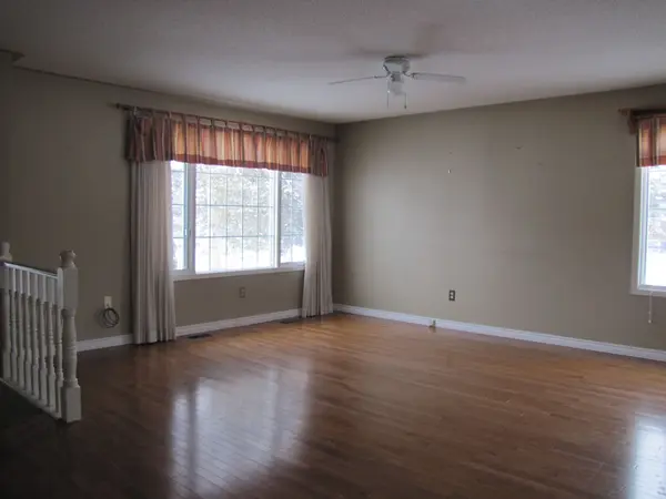 47 Cedartree LN, Kawartha Lakes, ON K0M 1A0