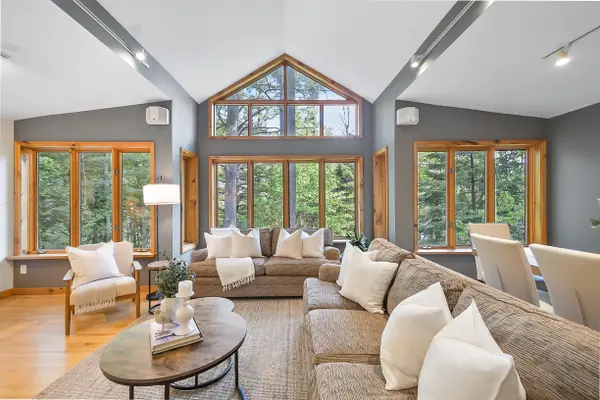 1109 Glenmount RD, Lake Of Bays, ON P0B 1A0