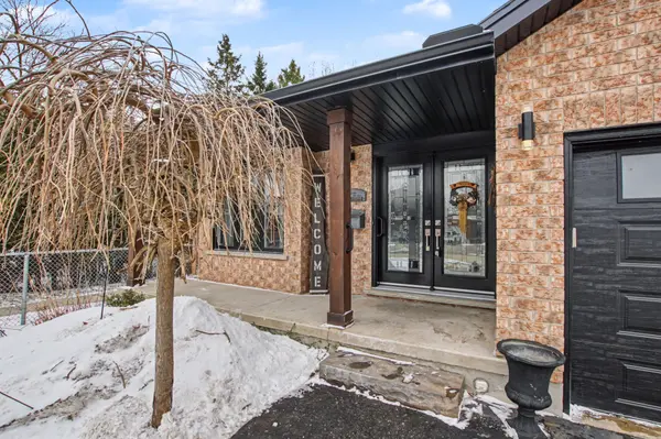 771 Victoria TER, Centre Wellington, ON N1M 3L5