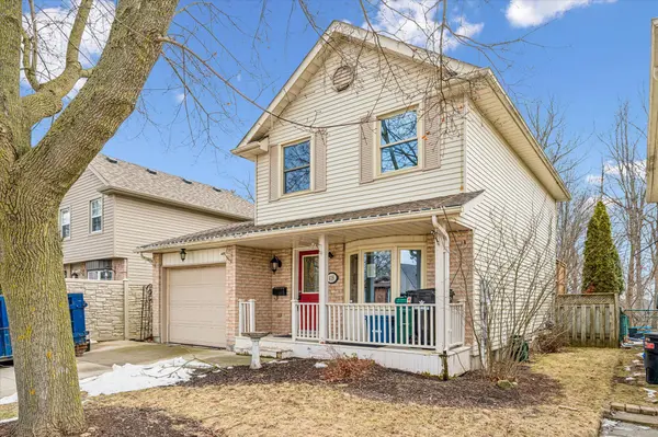 418 Woods LN, Cambridge, ON N3H 5J4