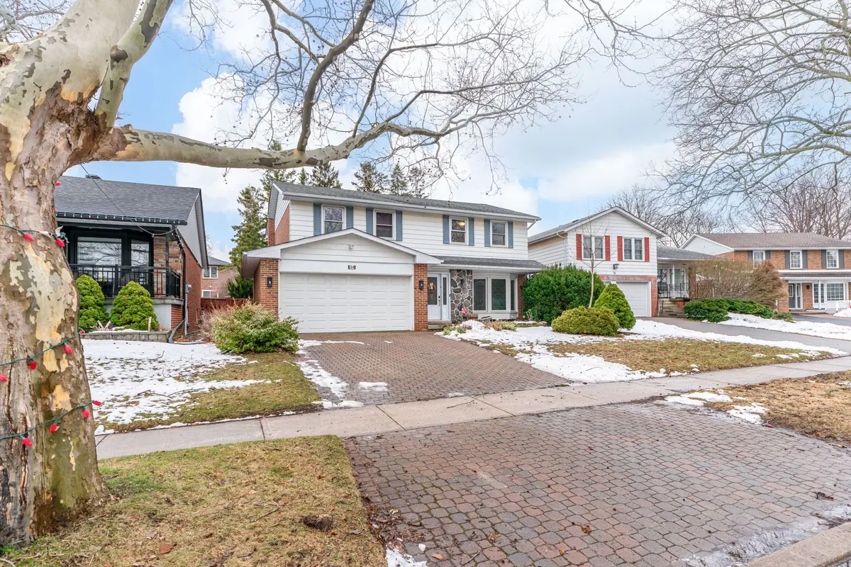 34 Harringay CRES, Toronto E05, ON M1W 1Z3