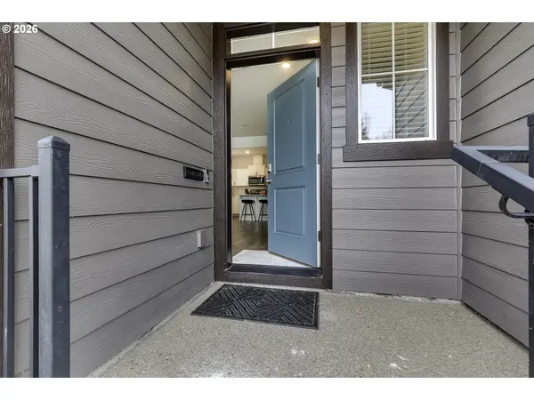 898 N 18TH AVE, Cornelius, OR 97113