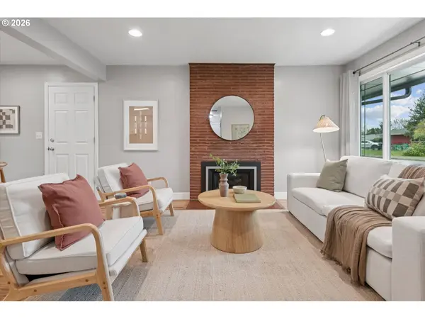 1025 SE 169TH AVE, Portland, OR 97233