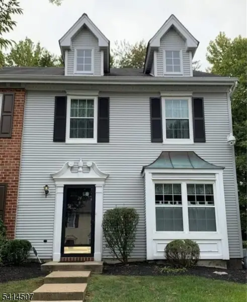 24 Albury Way, North Brunswick Twp., NJ 08902