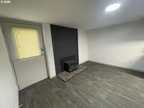 144 SE 85TH AVE, Portland, OR 97216